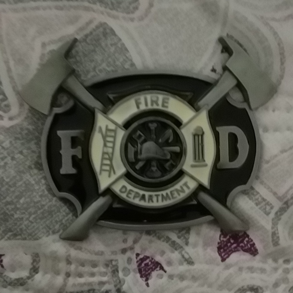 Novelty fire department belt buckle